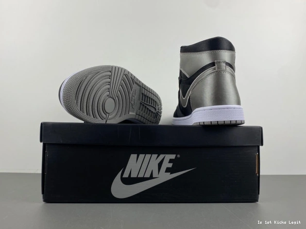 FD4810-010 High Jordan 1 Shadow Air OG WMNS Satin 0717